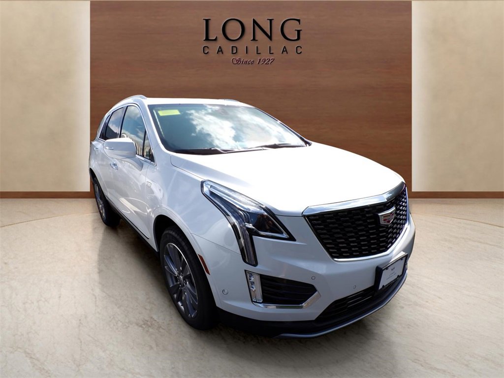 2025 Cadillac XT5 Premium Luxury photo 3