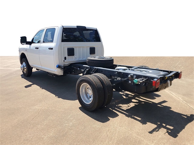 2026 Ram 3500 Tradesman photo 4