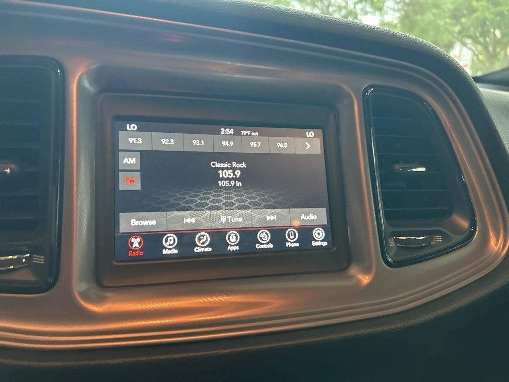2023 Dodge Challenger SXT photo 8