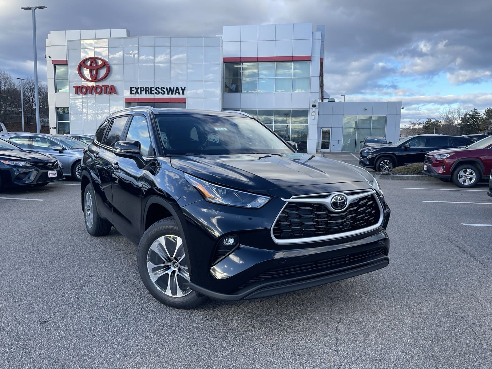 New 2024 Toyota Highlander For Sale in Boston, MA | Expressway Toyota