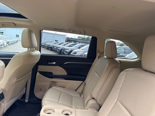 2015 Toyota Highlander Limited photo 22