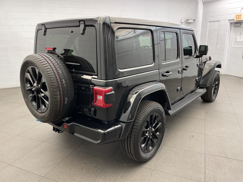 2021 Jeep Wrangler Unlimited Sahara High Altitude 4xe photo 4