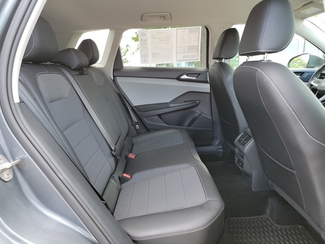 2022 Volkswagen Taos SE photo 12