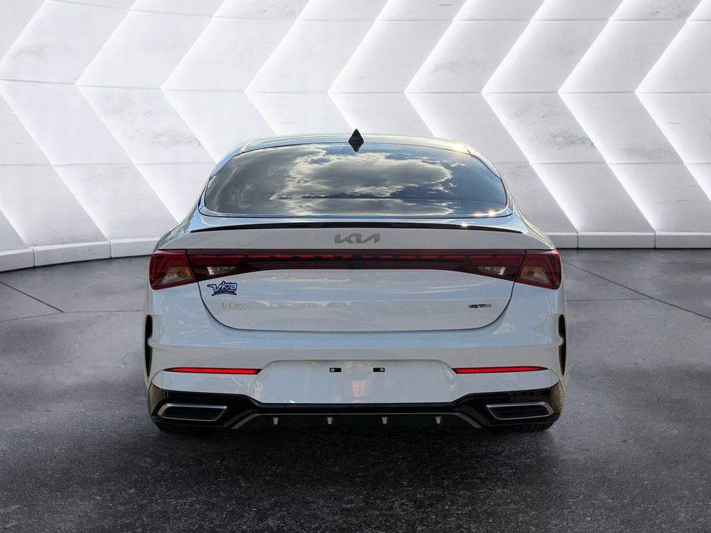 2024 Kia K5 GT-Line photo 5