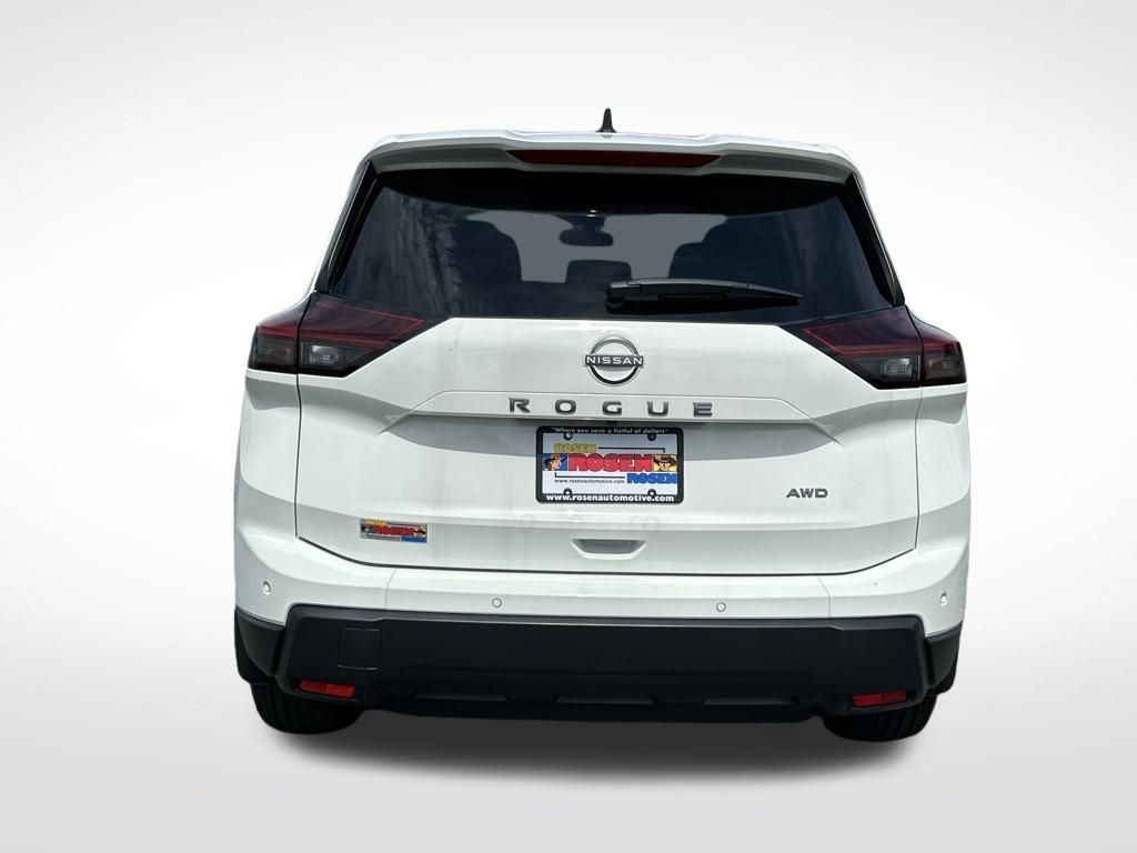 2026 Nissan Rogue S photo 4
