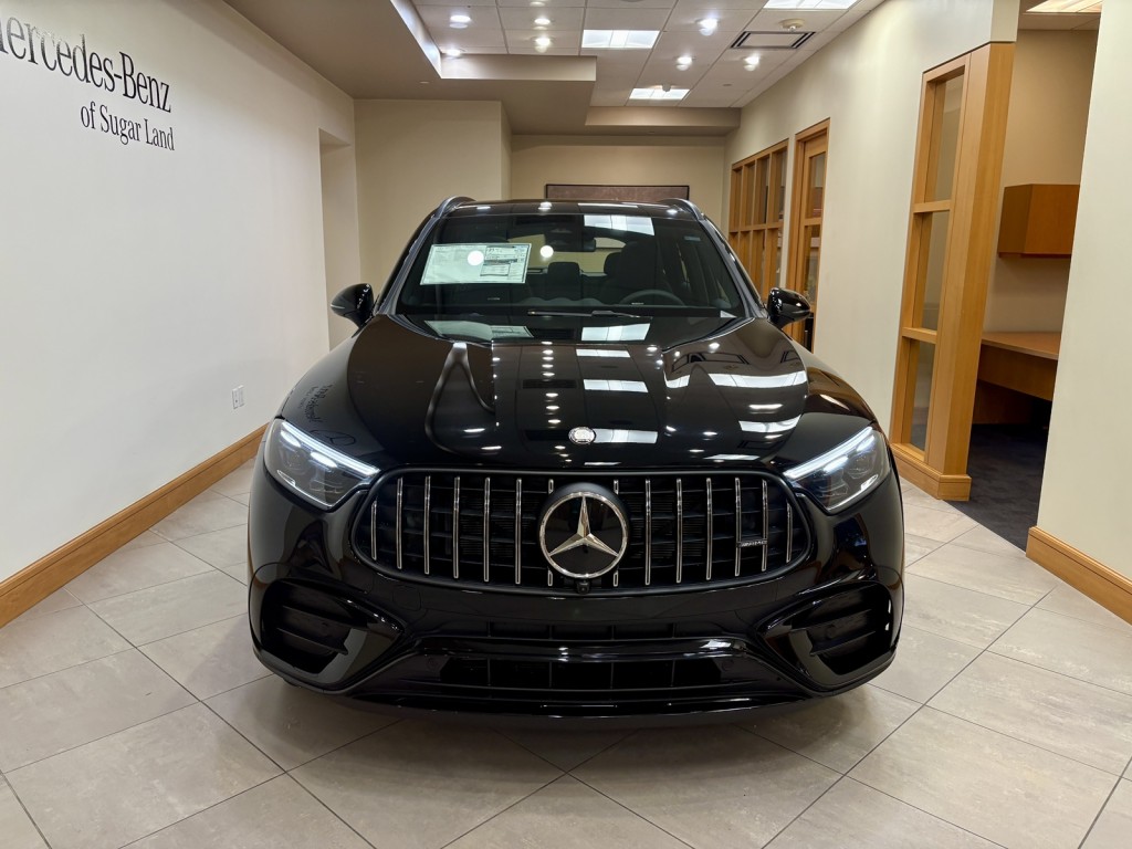 2025 Mercedes Benz GLC AMG 43 4MATIC photo 2