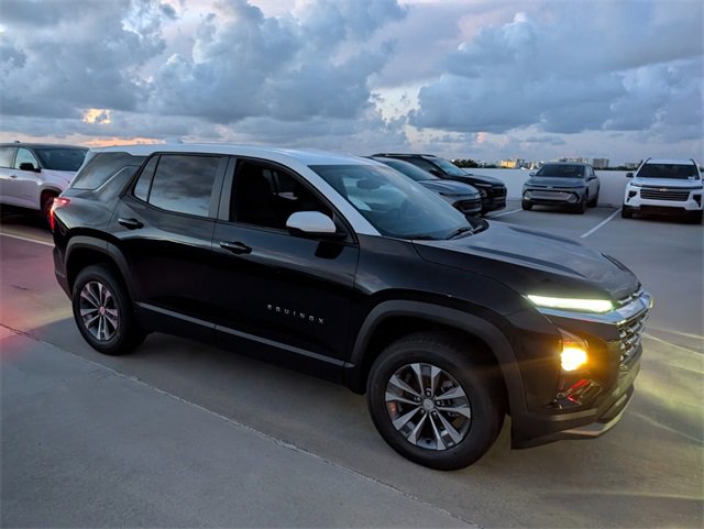 2026 Chevrolet Equinox LT photo 2