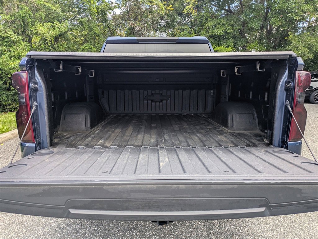 2022 Chevrolet Silverado RST photo 9