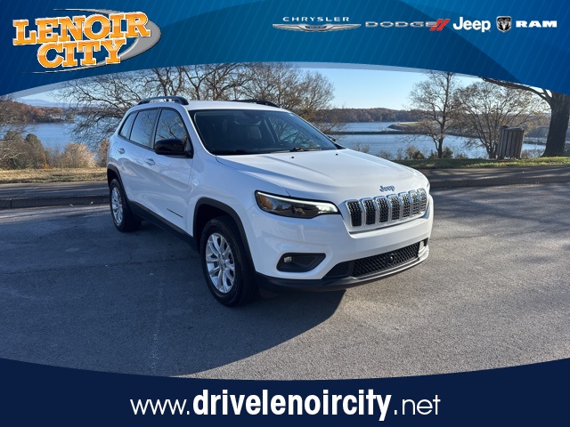 2022 Jeep Cherokee Latitude Lux's photo