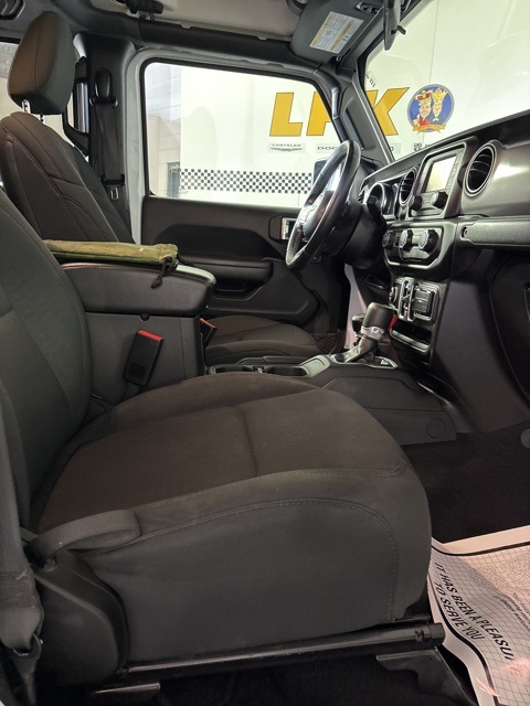 2020 Jeep Gladiator Sport S photo 23