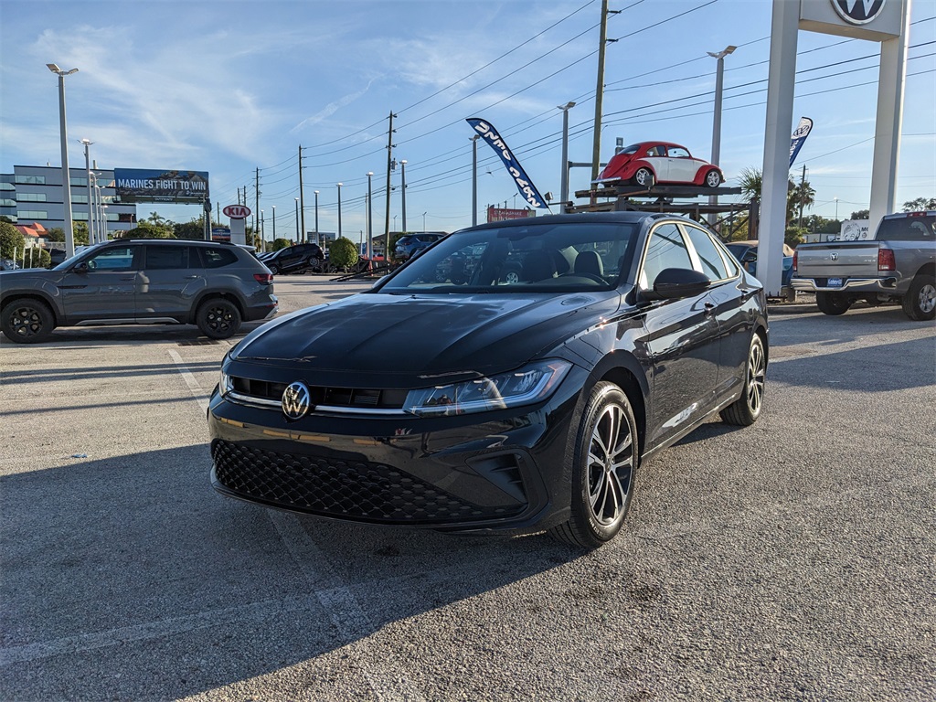 2025 Volkswagen Jetta 1.5T Sport photo 3