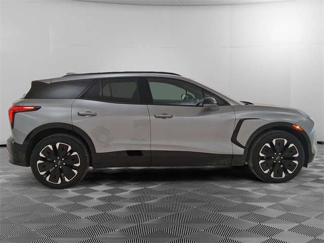 Used 2024 Chevrolet Blazer EV RS with VIN 3GNKDCRJXRS182782 for sale in Urbandale, IA