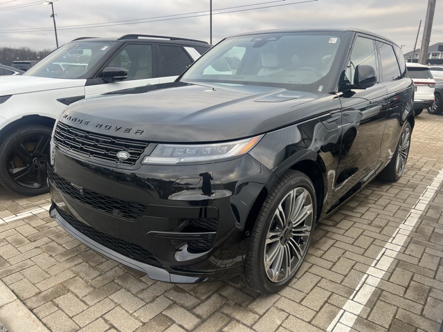 2026 Land Rover Range Rover Sport Dynamic SE's photo