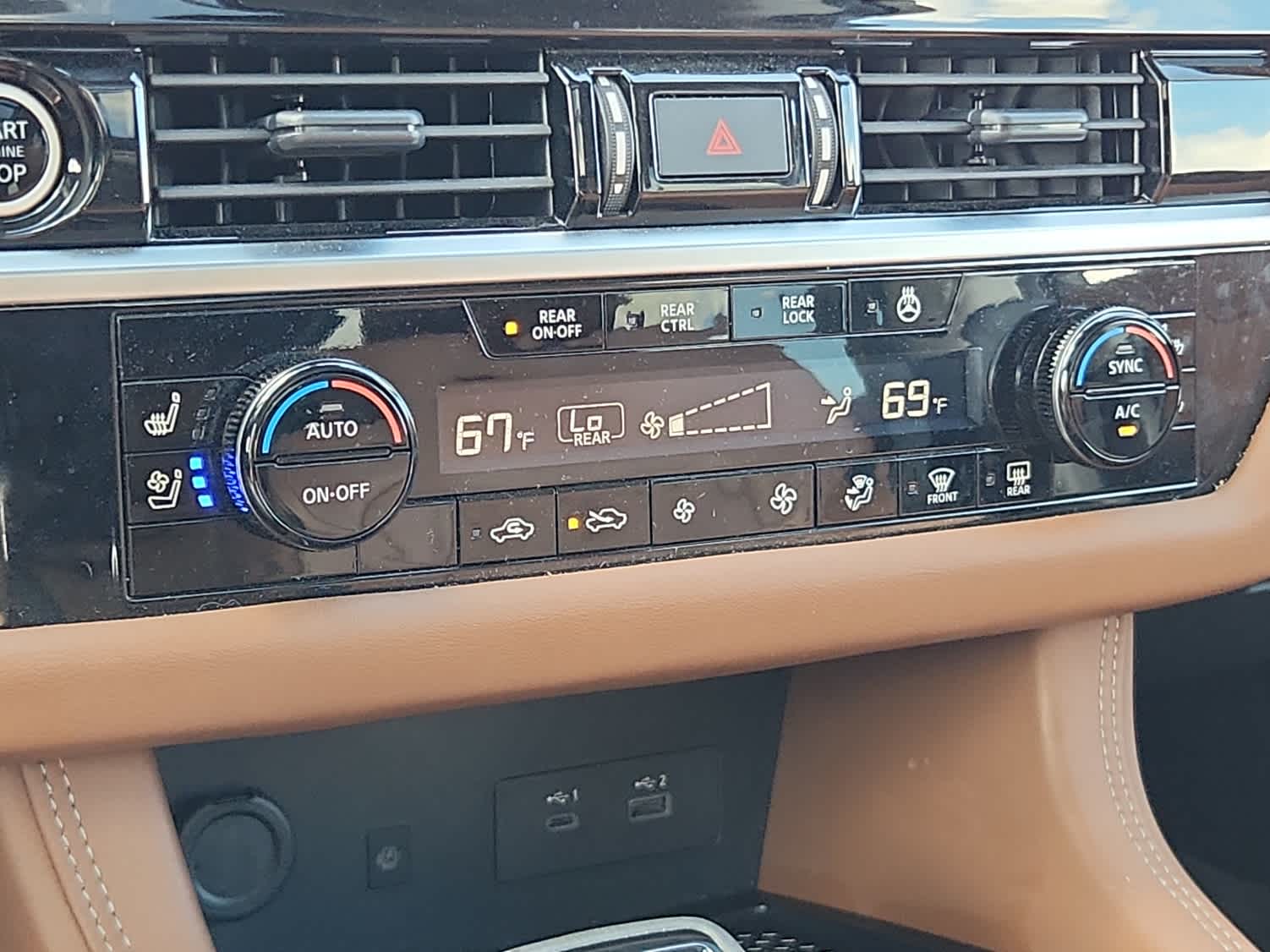 2024 Nissan Pathfinder Platinum photo 17