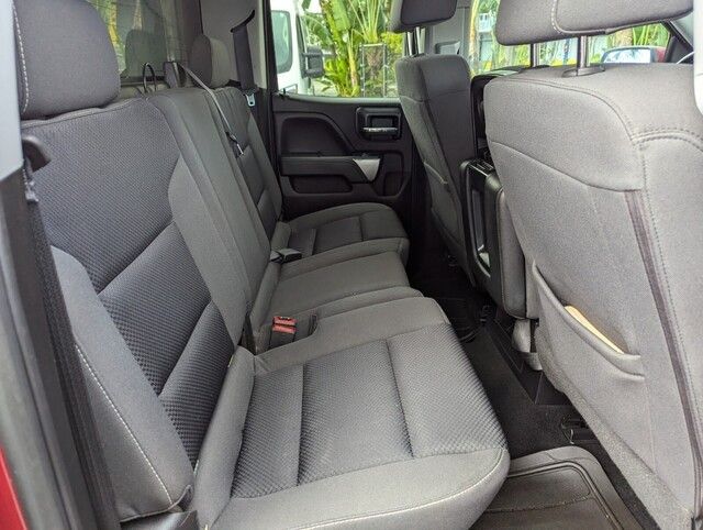 2018 Chevrolet Silverado LT photo 24