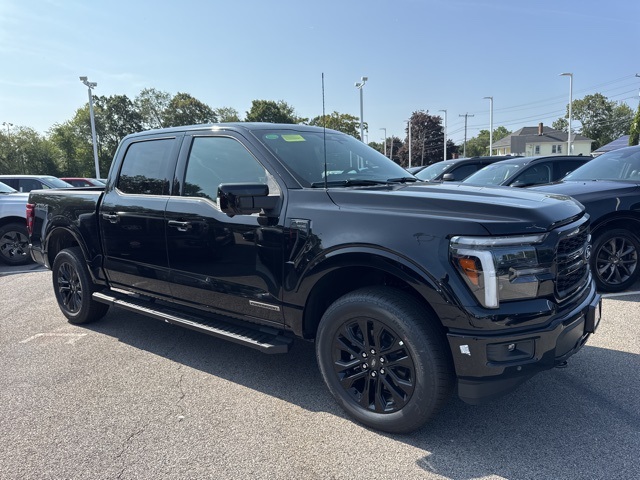 2025 Ford F-150 Lariat's photo