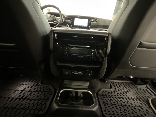 2025 Jeep Wagoneer Series II Overland photo 24