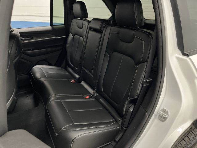 2024 Jeep Grand Cherokee Limited photo 25