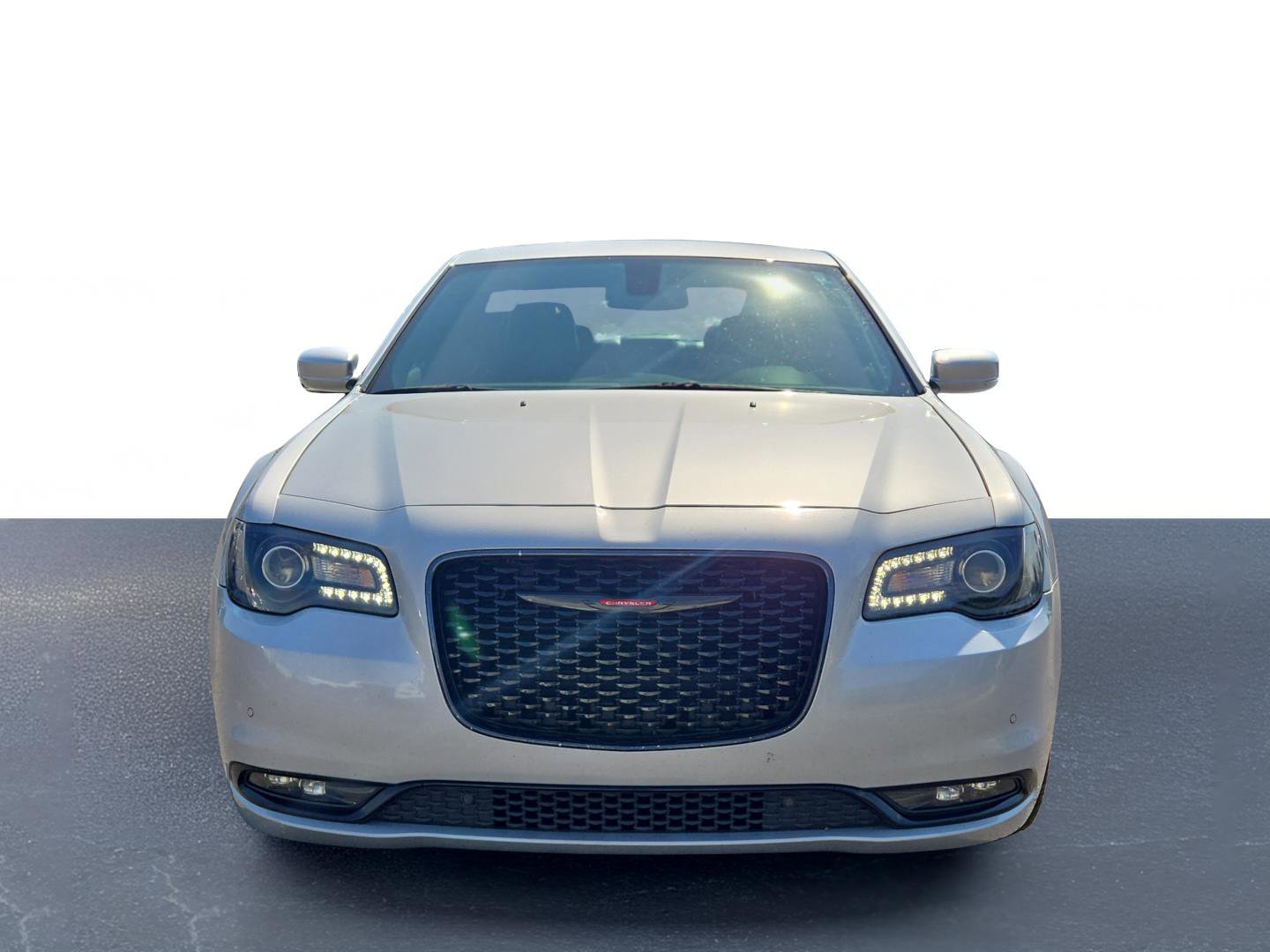 2022 Chrysler 300 photo 2