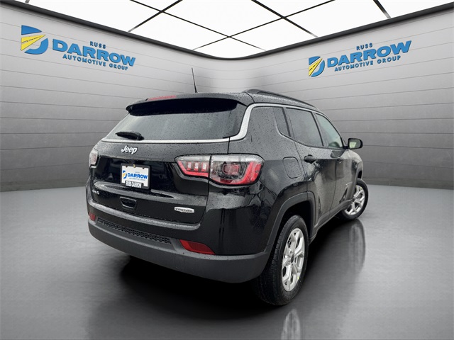 2025 Jeep Compass Latitude photo 4