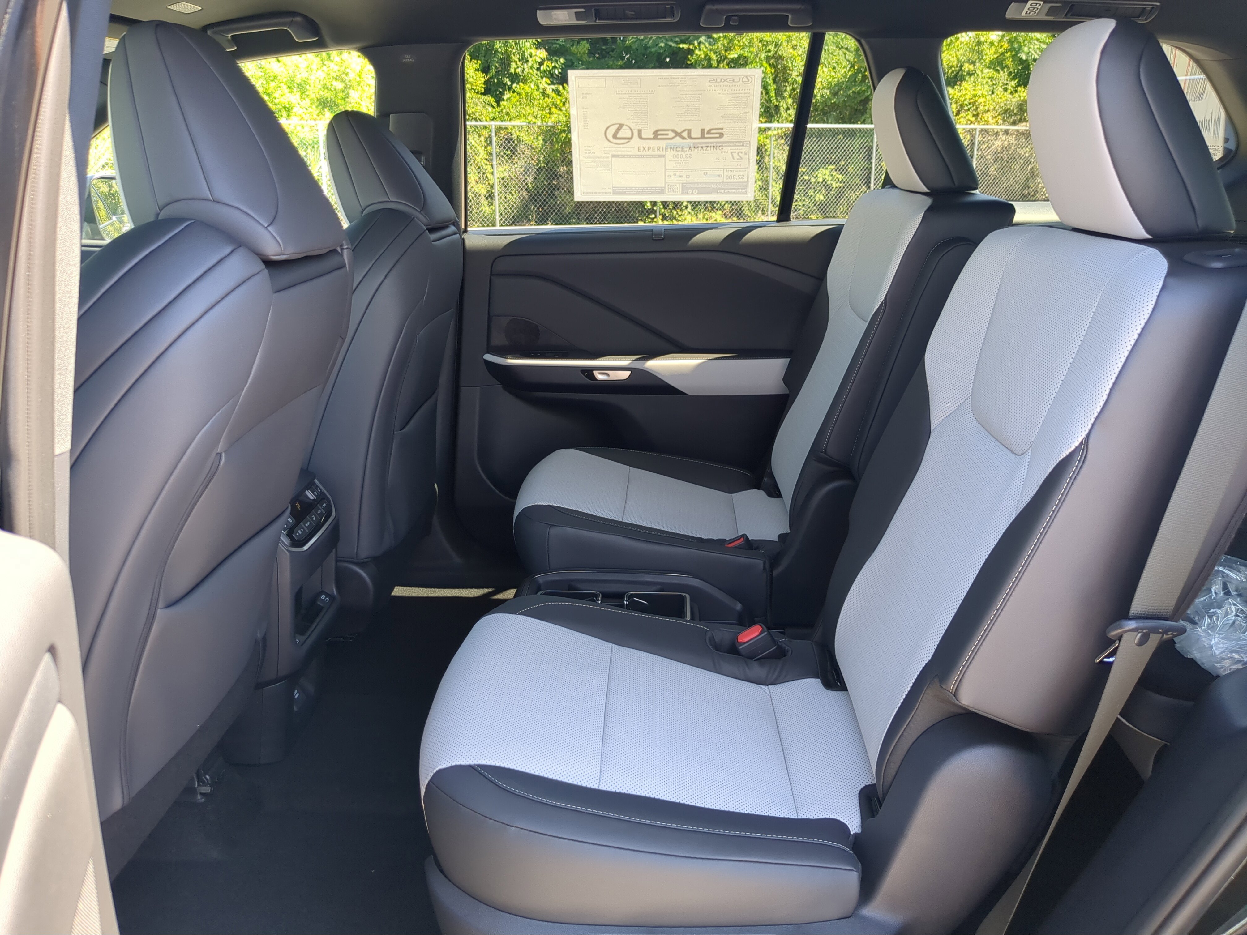 2026 Lexus TX 500h F SPORT Performance Premium photo 12