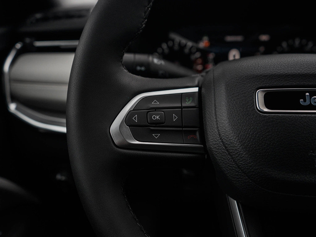 2025 Jeep Compass Limited photo 19