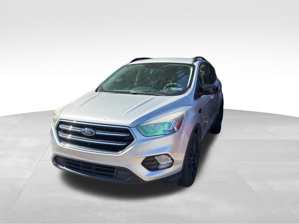 Used 2017 Ford Escape SE with VIN 1FMCU9GD3HUD07113 for sale in Washington, PA