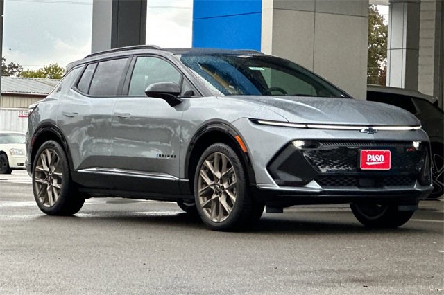 2026 Chevrolet Equinox EV 3RS photo 2