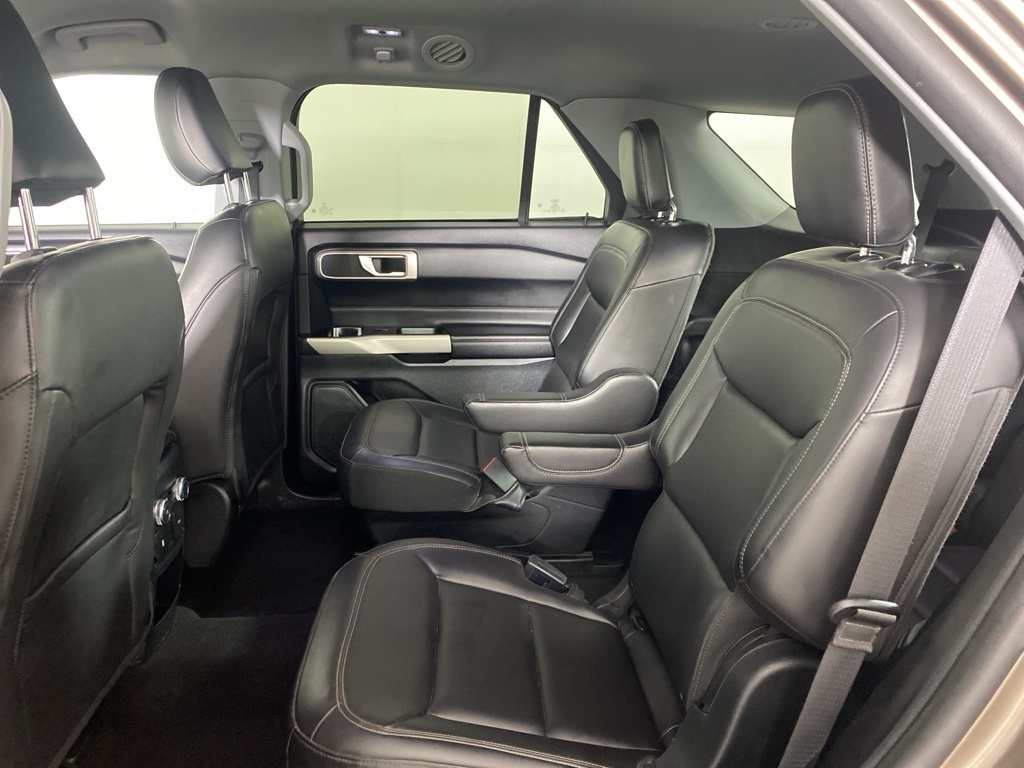 2021 Ford Explorer XLT photo 24