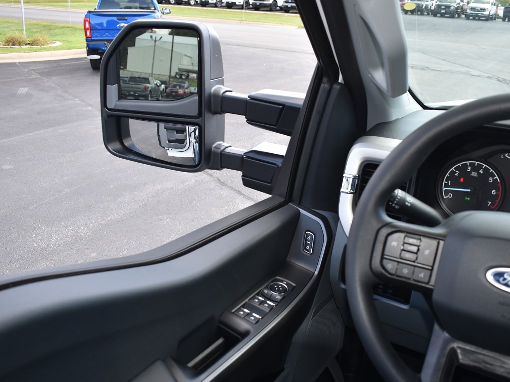 2026 Ford F-250 XLT photo 15