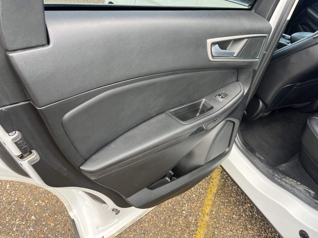 2024 Ford Edge SEL photo 21