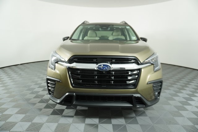2025 Subaru Ascent Limited photo 2