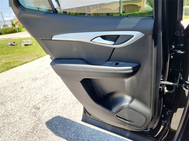 2025 Buick Envision Avenir photo 10