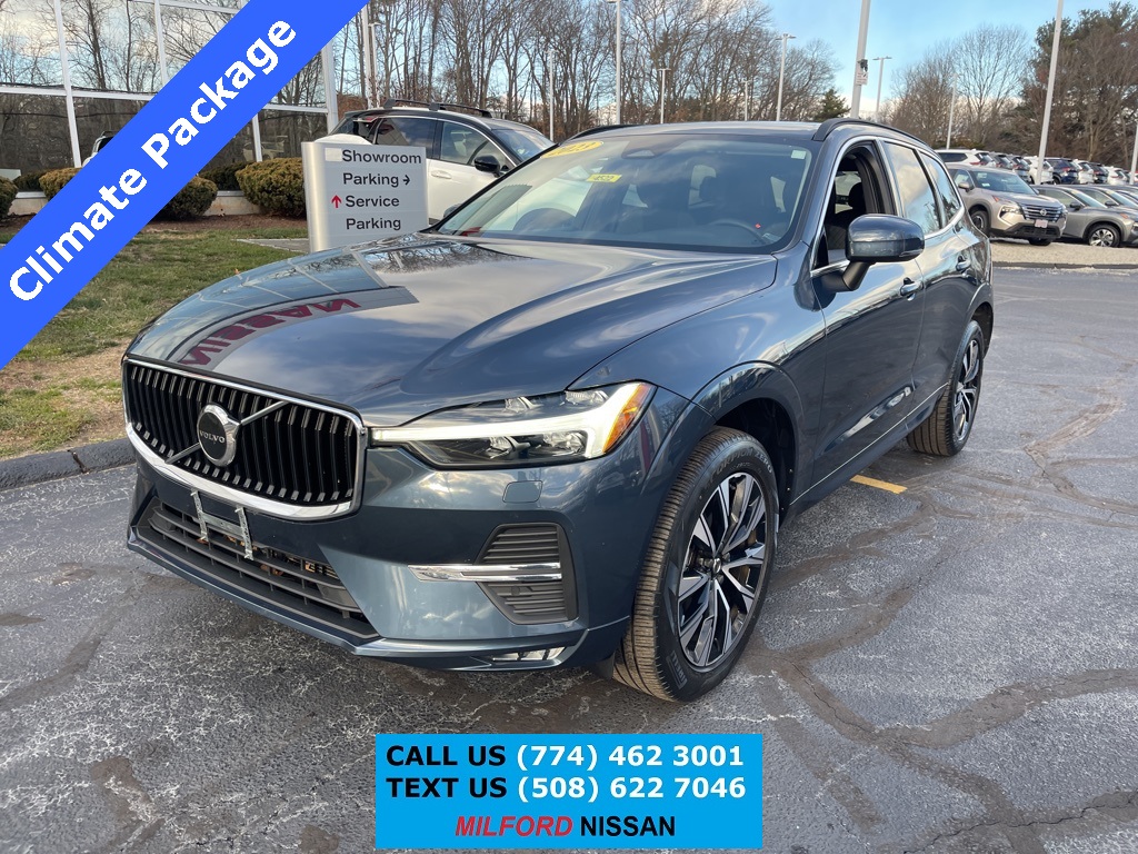 2023 Volvo XC60 Core's photo