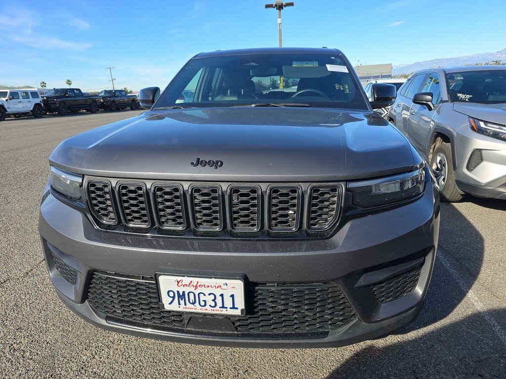 Used 2024 Jeep Grand Cherokee Altitude with VIN 1C4RJHAG1RC136521 for sale in Kansas City