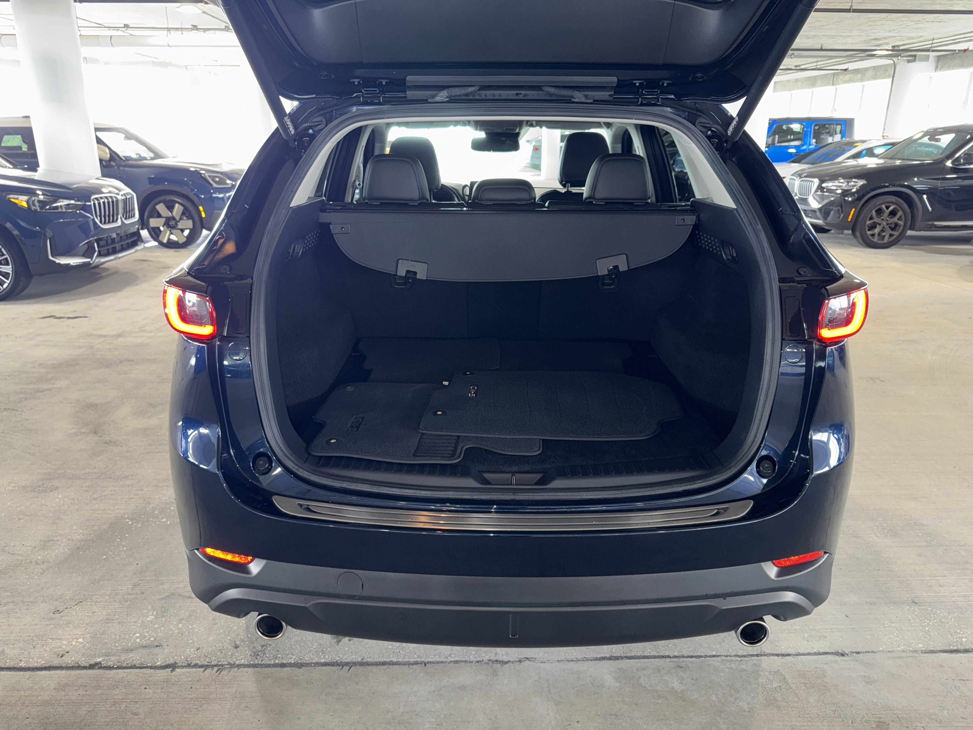 2022 Mazda CX-5 2.5 Premium Plus photo 3