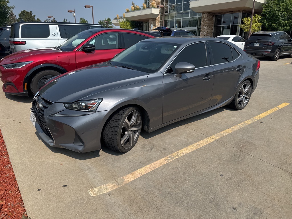 2017 Lexus IS