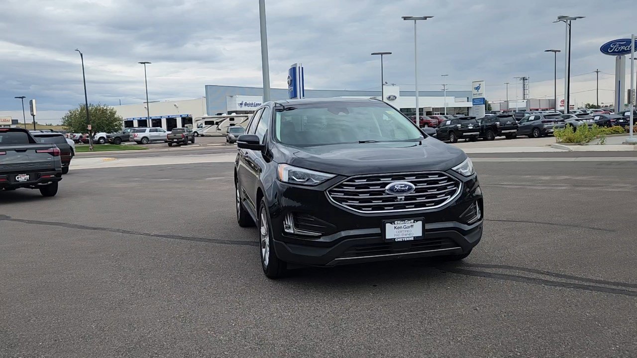 2023 Ford Edge Titanium photo 4