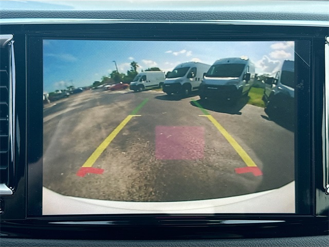 2025 Chrysler Voyager LX photo 12