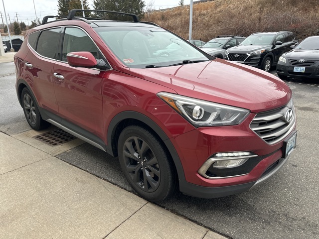 2017 Hyundai Santa Fe Ultimate's photo