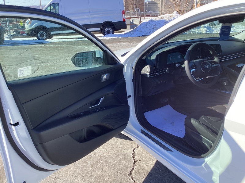 2025 Hyundai Elantra Hybrid Blue photo 21