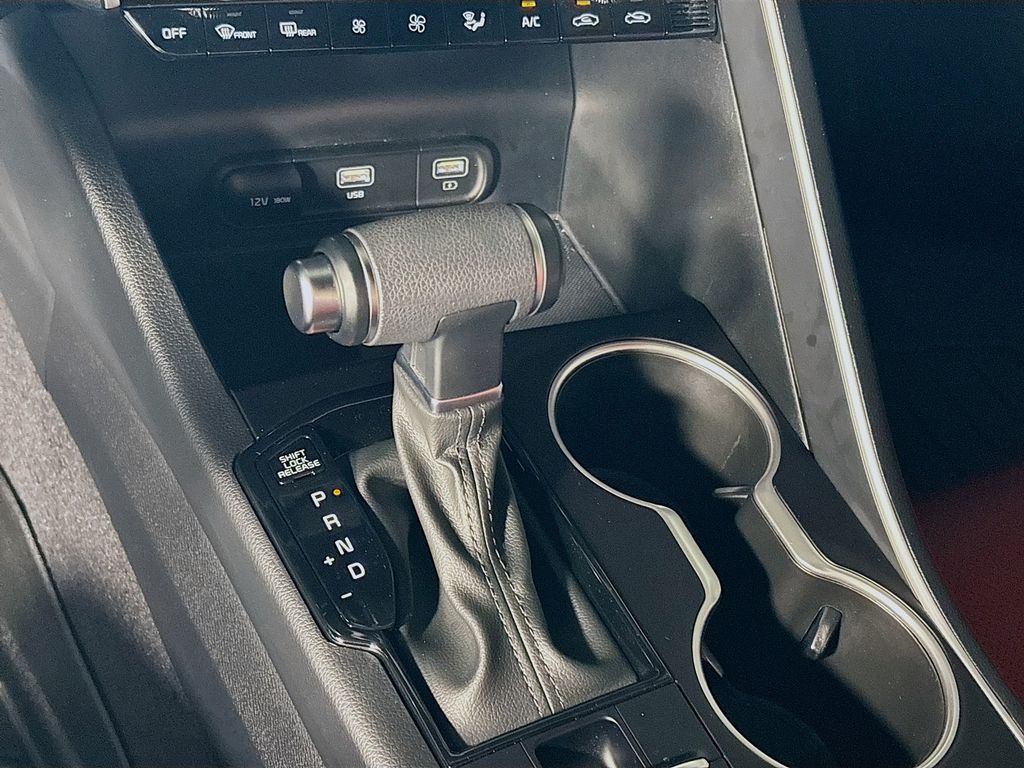 2024 Kia K5 GT-Line photo 16