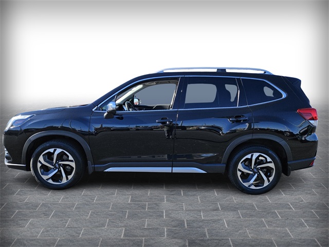 2022 Subaru Forester Touring photo 3