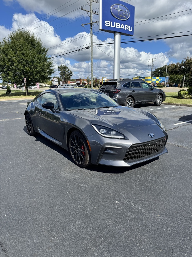 2025 Toyota GR86 Premium