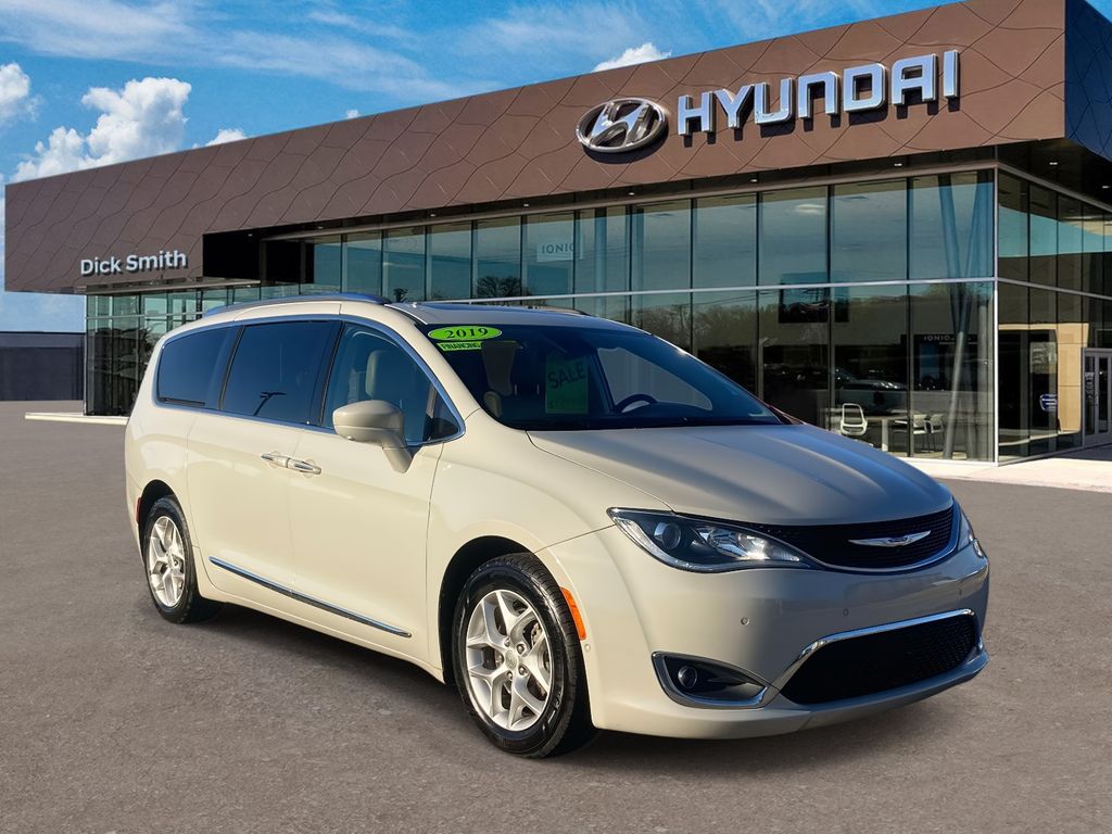 2019 Chrysler Pacifica Touring L Plus