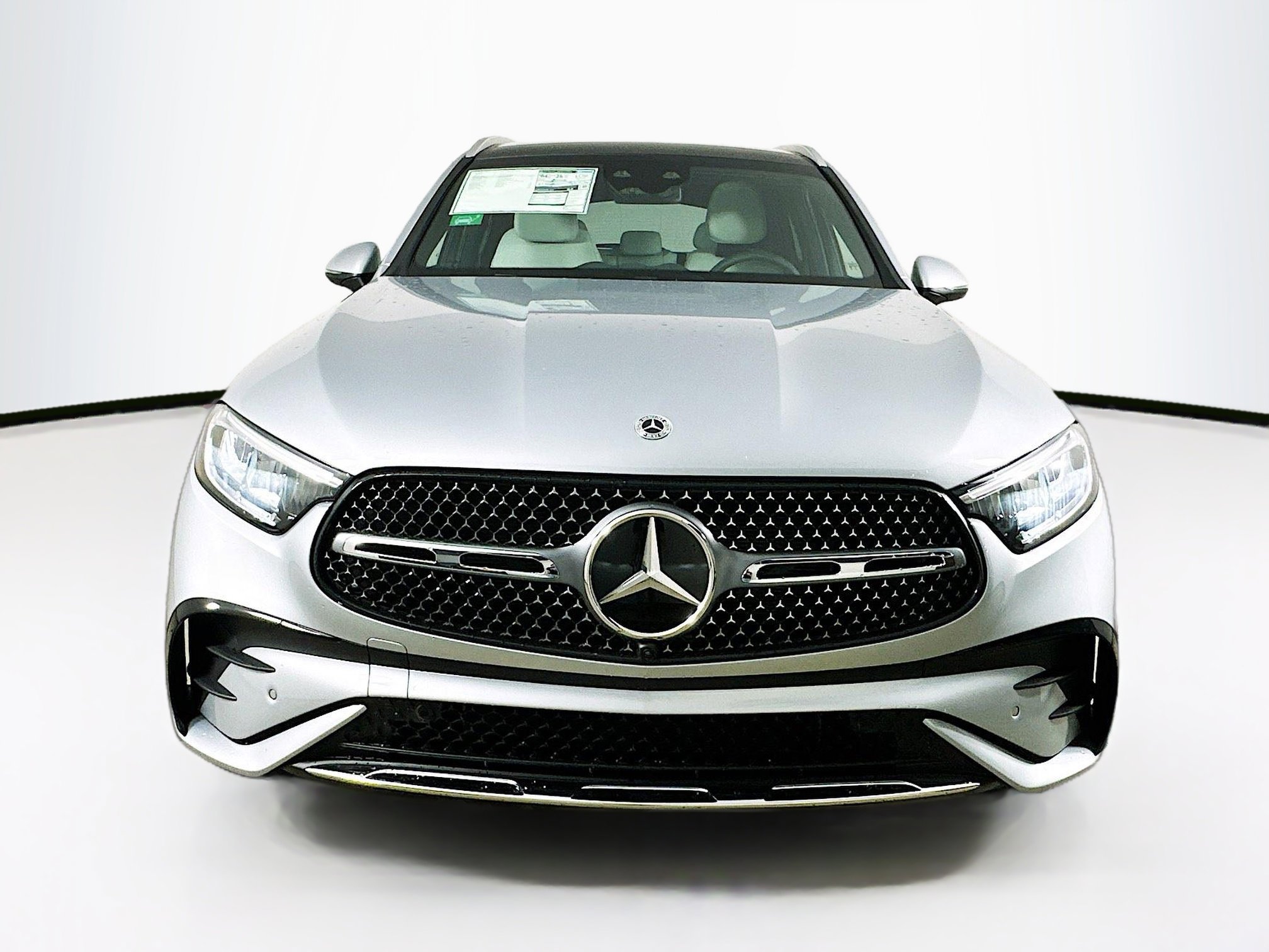 2025 Mercedes Benz GLC 350e 4MATIC photo 2