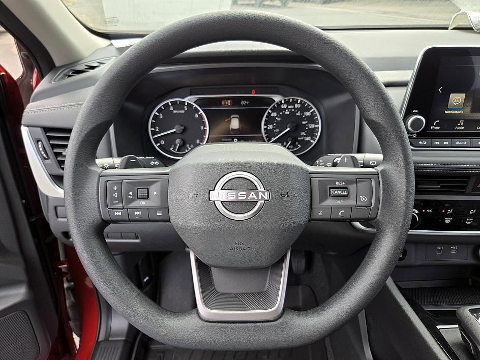 2026 Nissan Rogue S photo 14