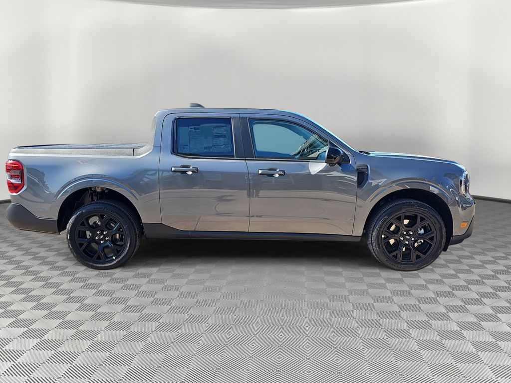 2025 Ford Maverick Lariat photo 2