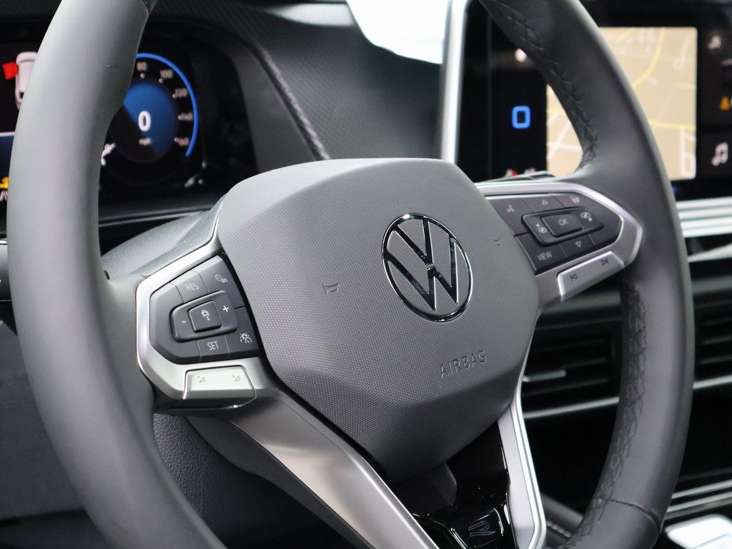 2025 Volkswagen Atlas Cross Sport SEL Premium R-Line photo 19