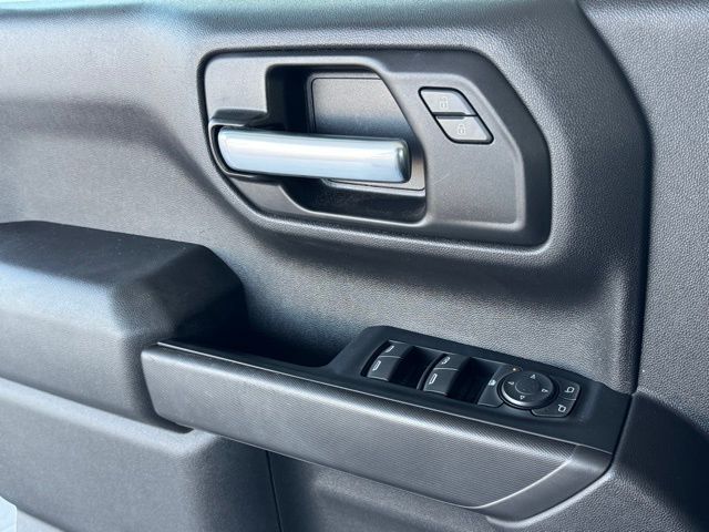 2022 Chevrolet Silverado 1500 Custom photo 30